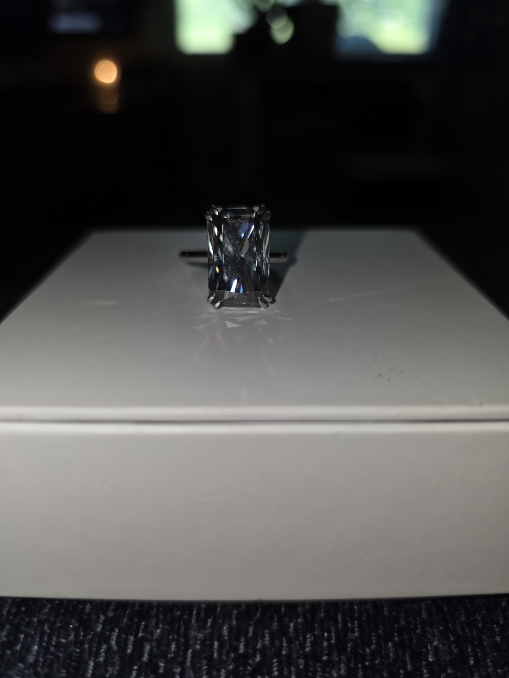 9 Carat Grey Moissanite Emerald-cut & Sterling Silver Ring-size 8 - Picture 4 of 12